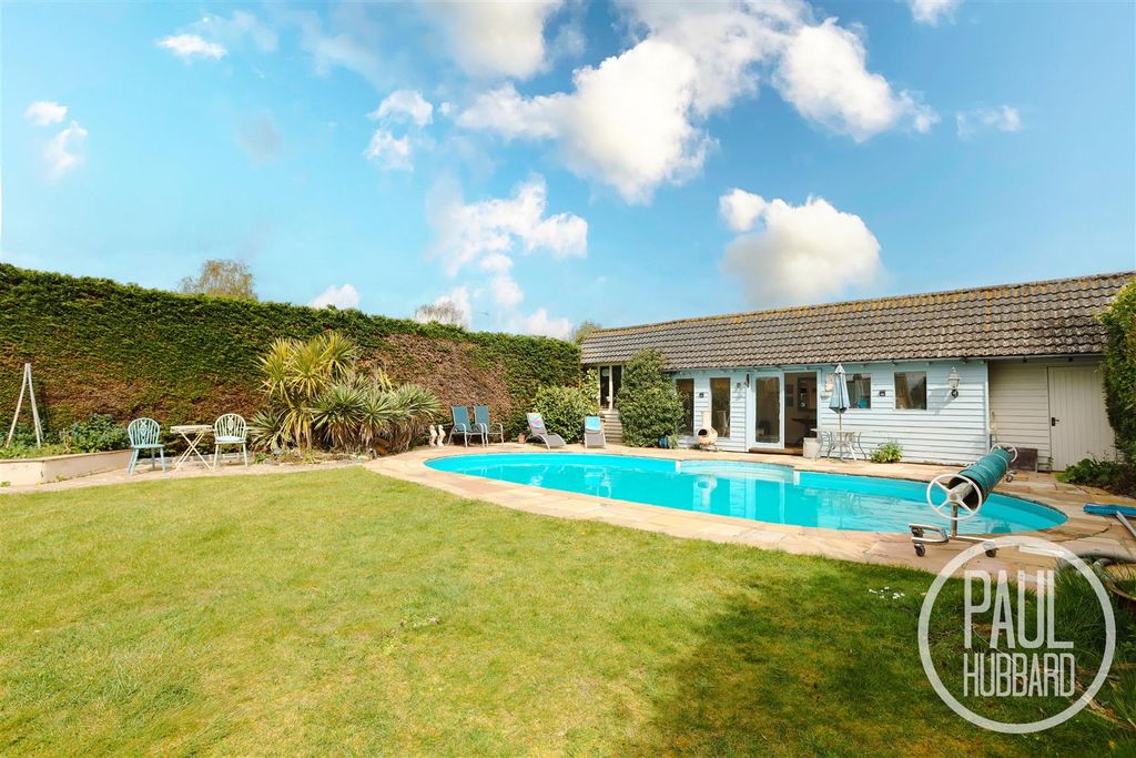 Additional image 2 of 5 bed detached house for saleRomany Road, Oulton Broad NR32