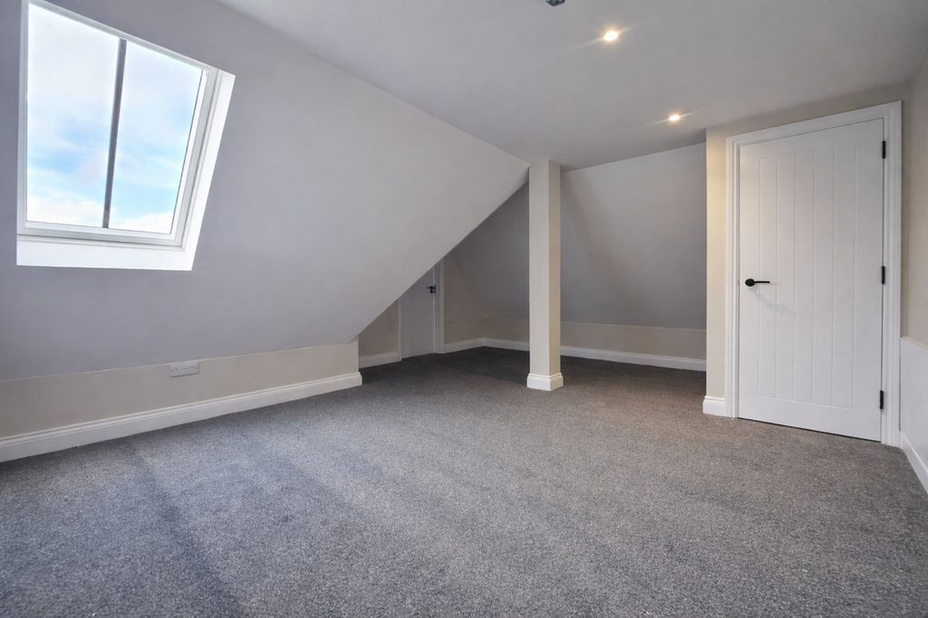 Additional image 4 of 3 bed flat for saleKent Road, Orpington BR5