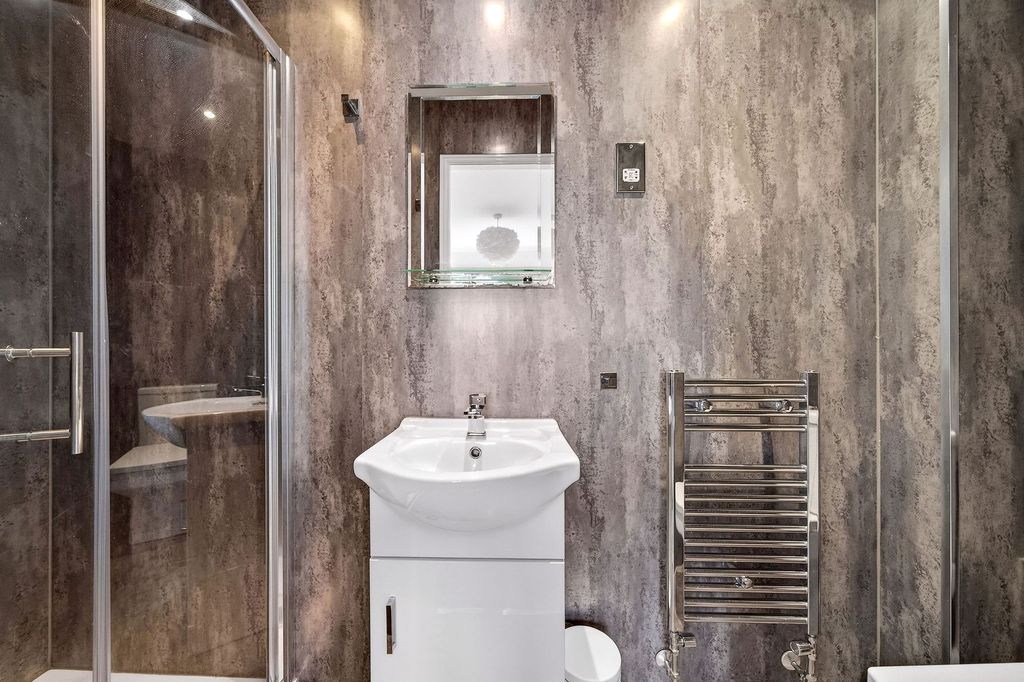 Additional image 15 of 3 bed end terrace house for saleKersehill Crescent, Falkirk FK2