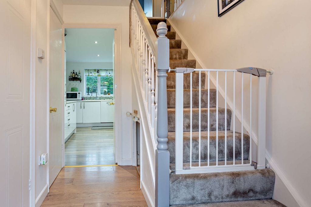 Additional image 6 of 4 bed link detached house for salePerrinsfield, Lechlade, Gloucestershire GL7