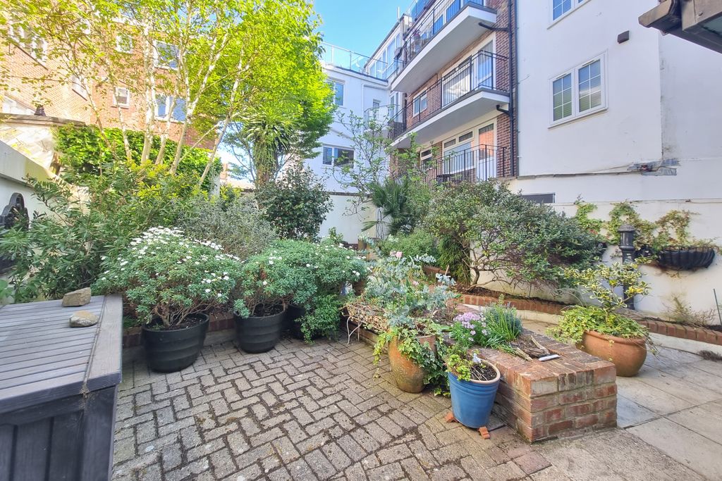 Additional image 9 of 4 bed town house for saleOld Portsmouth, Hampshire PO1