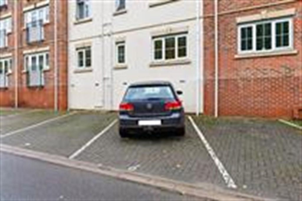 Additional image 6 of 2 bed flat for saleSpiro Close, Pulborough RH20