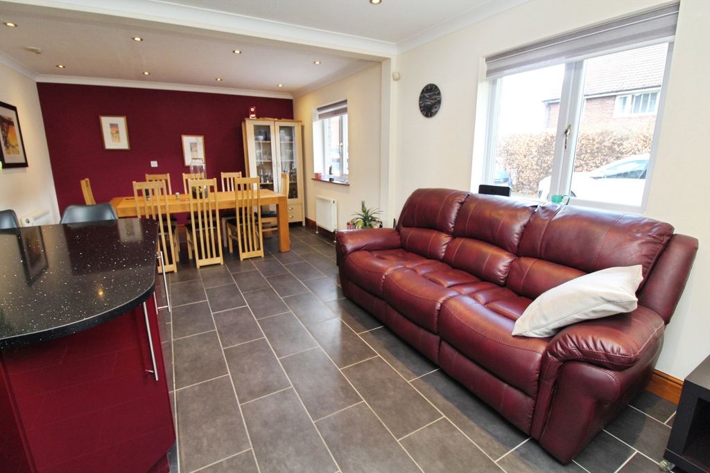 Additional image 8 of 3 bed bungalow for salePark Avenue, Prudhoe NE42