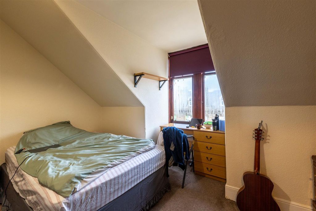 Additional image 8 of 4 bed flat for sale94 Commercial Street, Dundee DD1