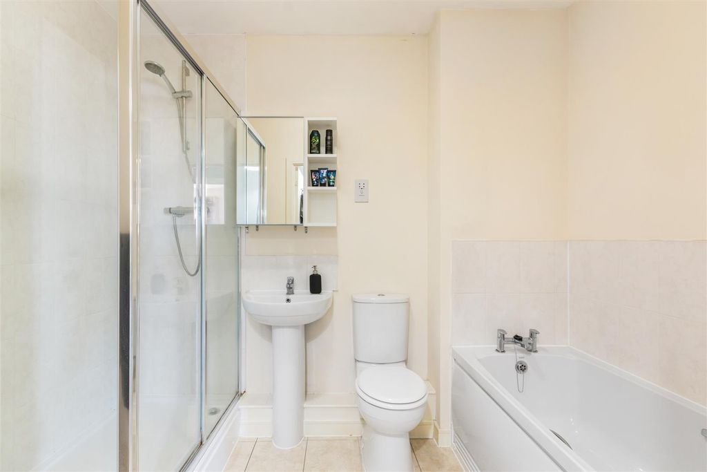 Additional image 10 of 2 bed flat for saleSchoolgate Drive, Morden SM4