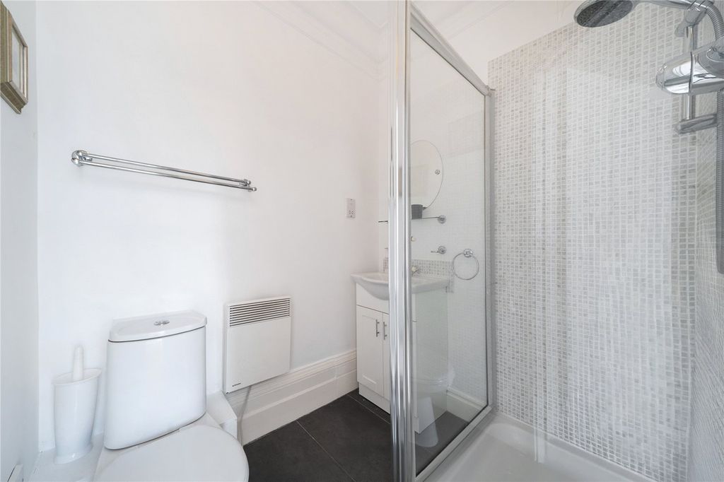 Additional image 11 of 2 bed flat for saleBrook, Lyndhurst, Hampshire SO43