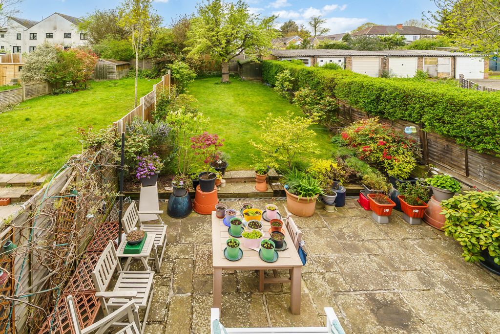 Additional image 26 of 4 bed semi-detached house for salePollard Road, Morden SM4