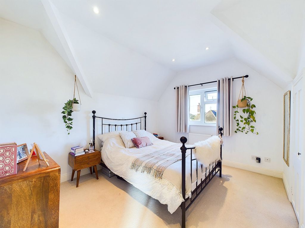 Additional image 14 of 3 bed semi-detached house for salePrinces Place, Princes Risborough, Buckinghamshire HP27