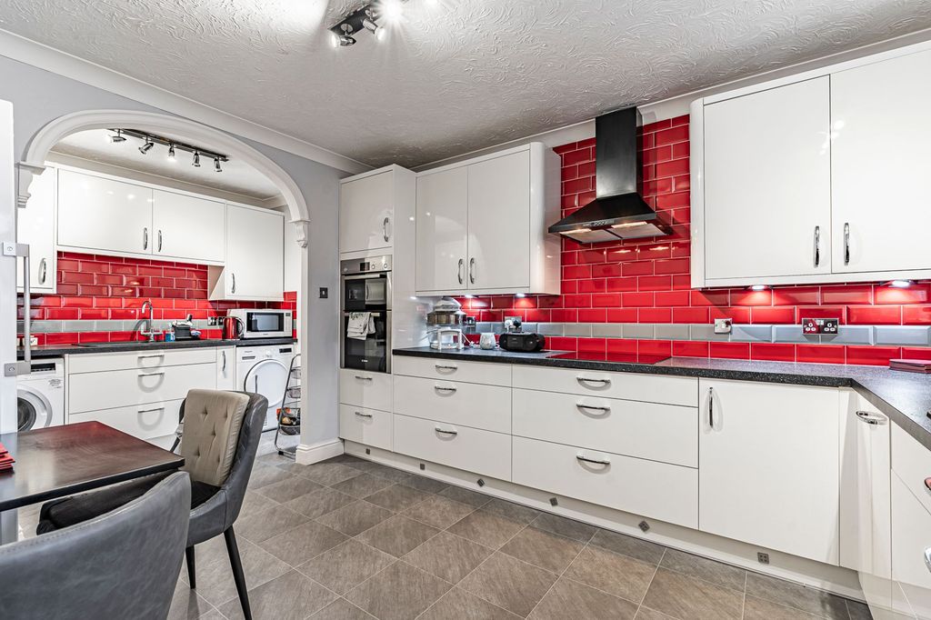 Additional image 10 of 4 bed detached house for saleHeol Glan Elai, Pontyclun CF72