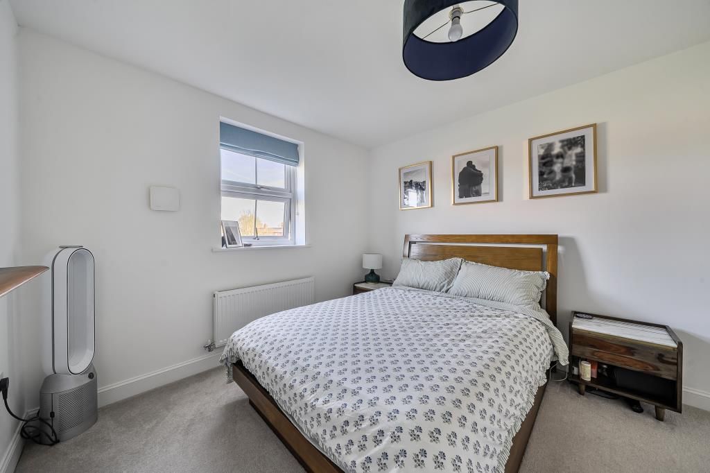 Additional image 8 of 2 bed flat for saleNewbury, Berkshire RG14