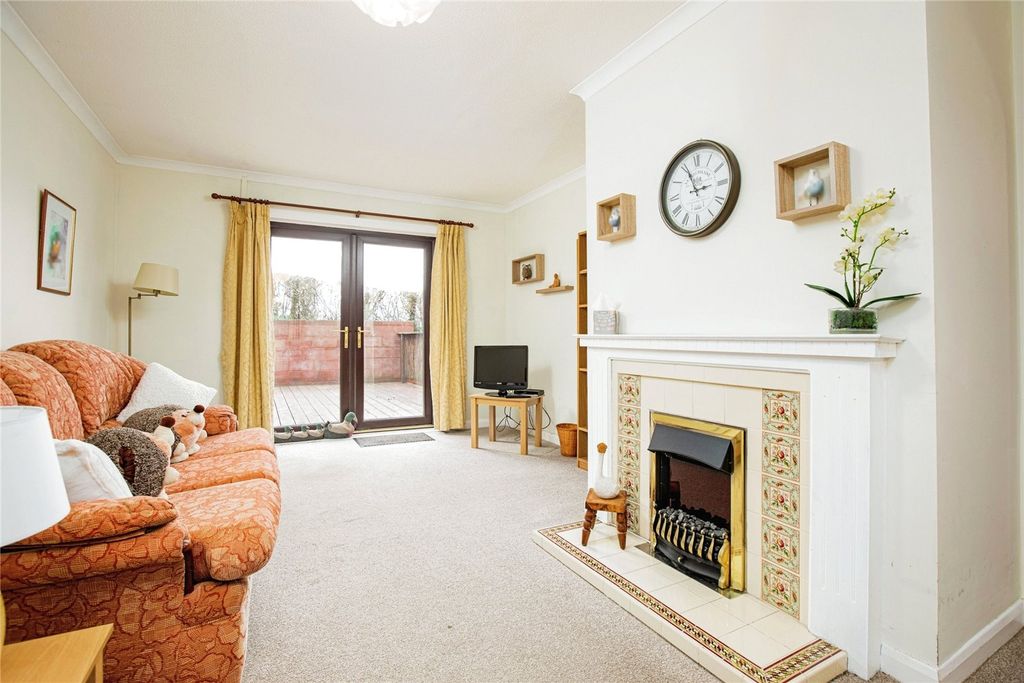 Additional image 7 of 2 bed bungalow for saleClos Allt Fach, Llanrhystud, Ceredigion SY23