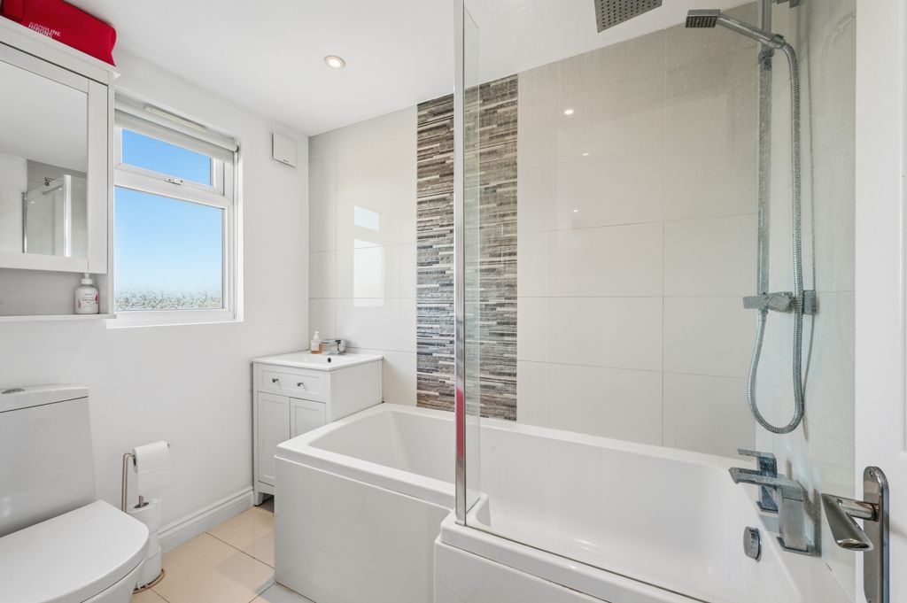 Additional image 16 of 4 bed semi-detached house for saleMonkleigh Road, Morden SM4