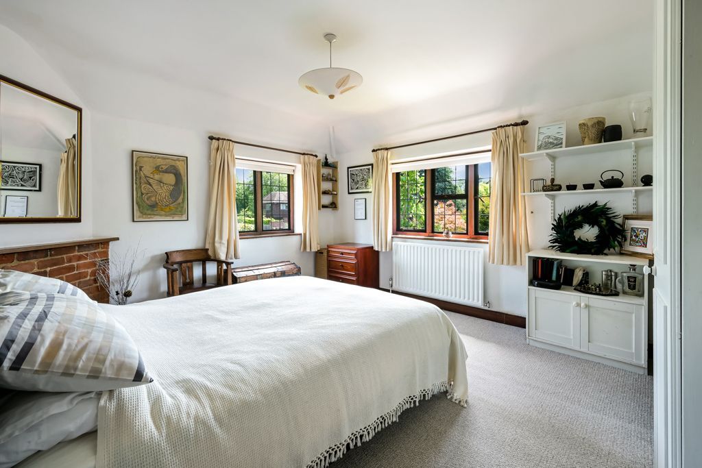 Additional image 13 of 6 bed detached house for salePeter Avenue, Oxted RH8