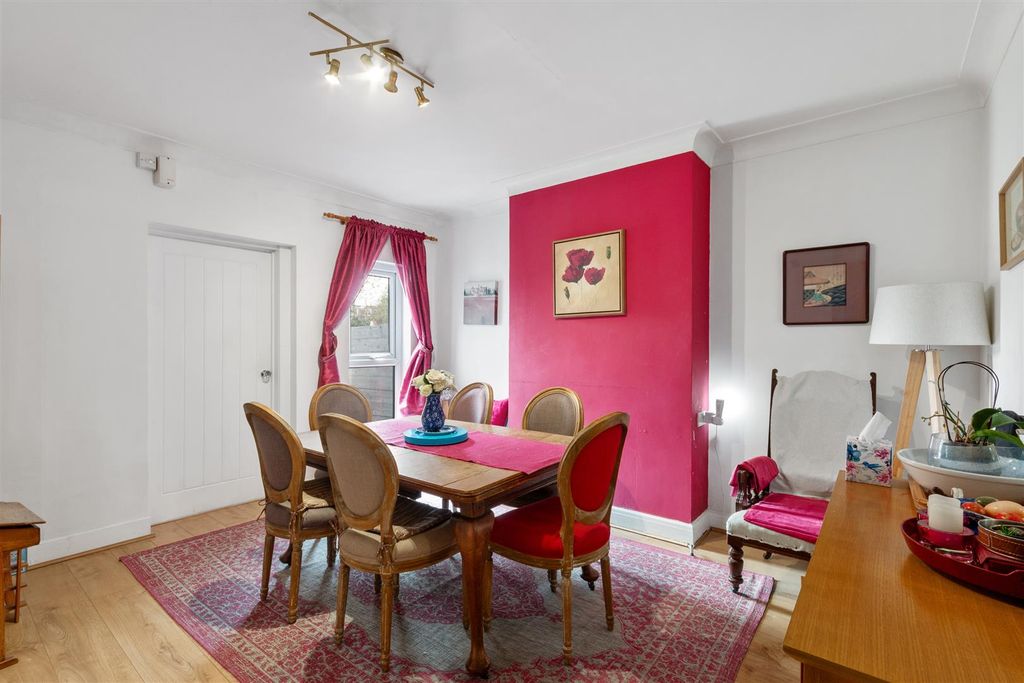 Additional image 5 of 4 bed property for saleWestcroft Gardens, Morden SM4