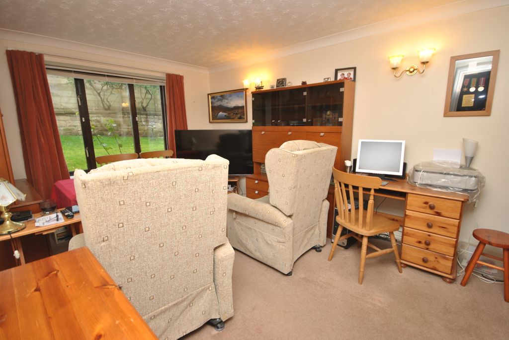 Additional image 8 of 2 bed flat for saleSt. Johns Park, Whitchurch SY13