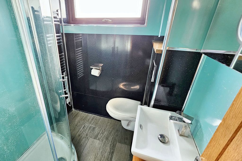 Additional image 9 of 1 bed flat for saleWeston Way, Newmarket CB8