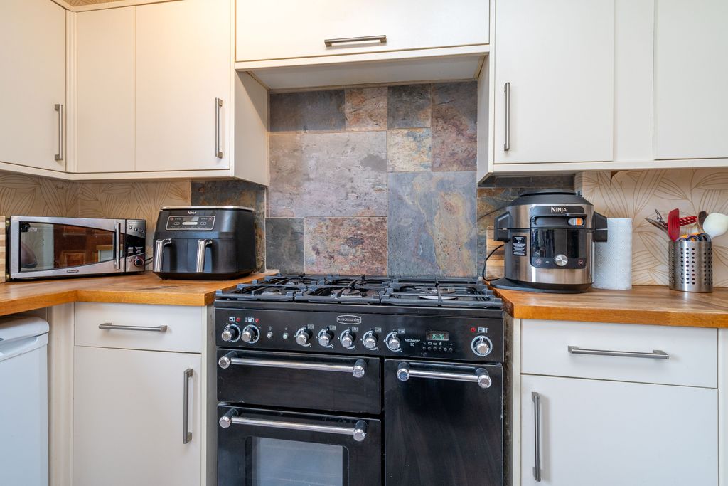 Additional image 11 of 3 bed flat for sale6c, Mansfield Place, Musselburgh EH21
