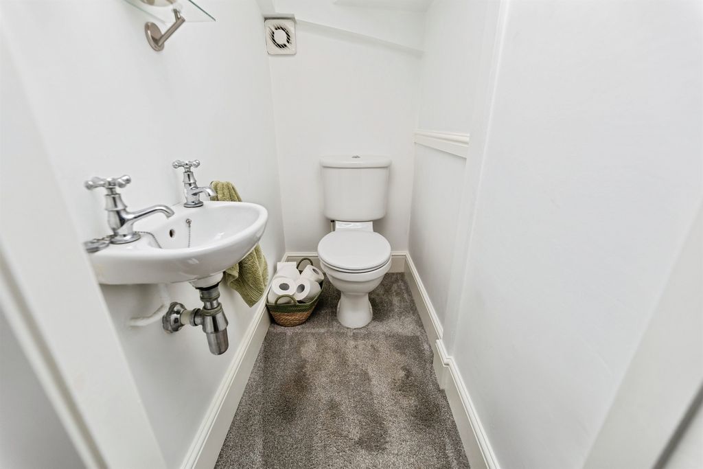 Additional image 16 of 4 bed detached house for saleDarrington Road, Pontefract WF8