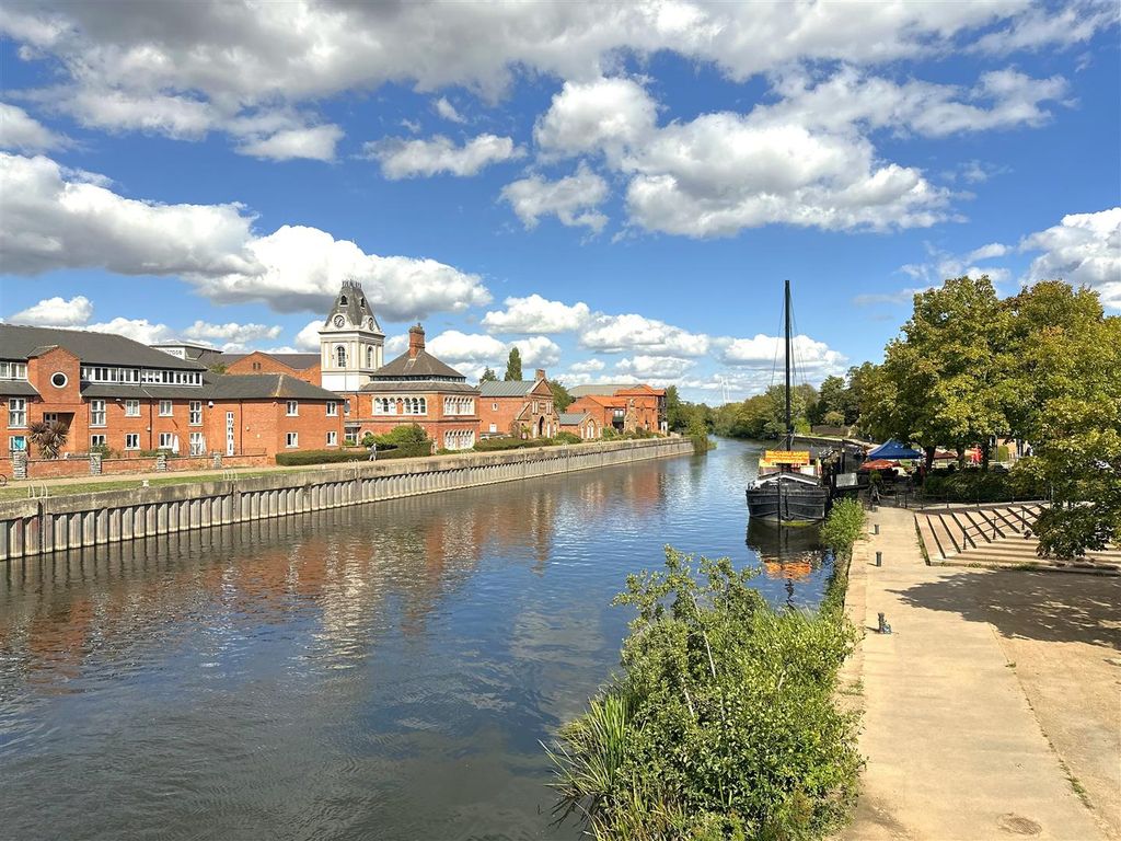 Additional image 3 of 2 bed flat for saleDobsons Quay, The Wharf, Newark NG24