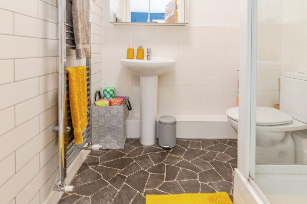 Additional image 6 of 2 bed flat for saleAddenbrookes Road, Newport Pagnell MK16