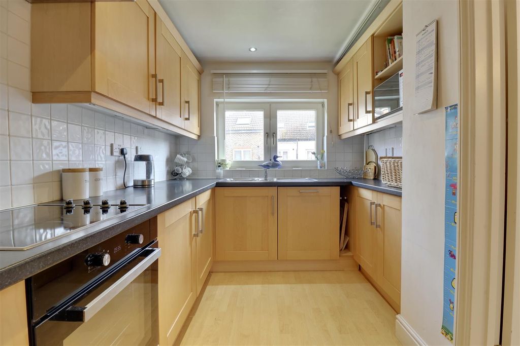 Additional image 10 of 4 bed town house for saleBroad Street, Old Portsmouth, Hampshire PO1