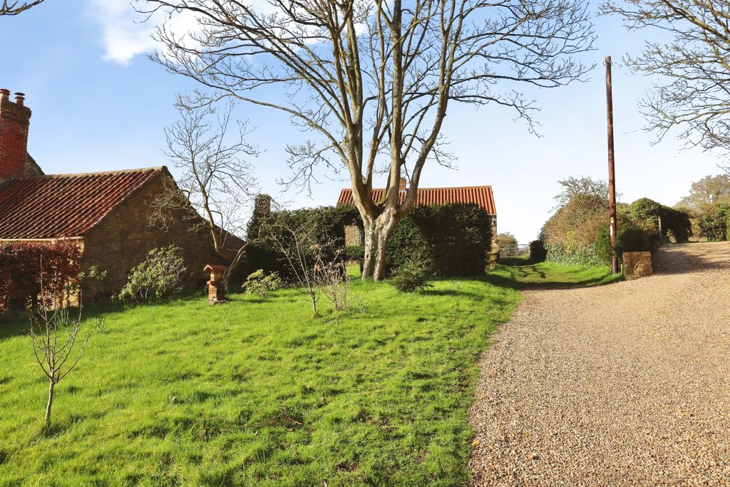 Additional image 22 of 2 bed detached bungalow for saleRasen Road, Tealby, Market Rasen LN8