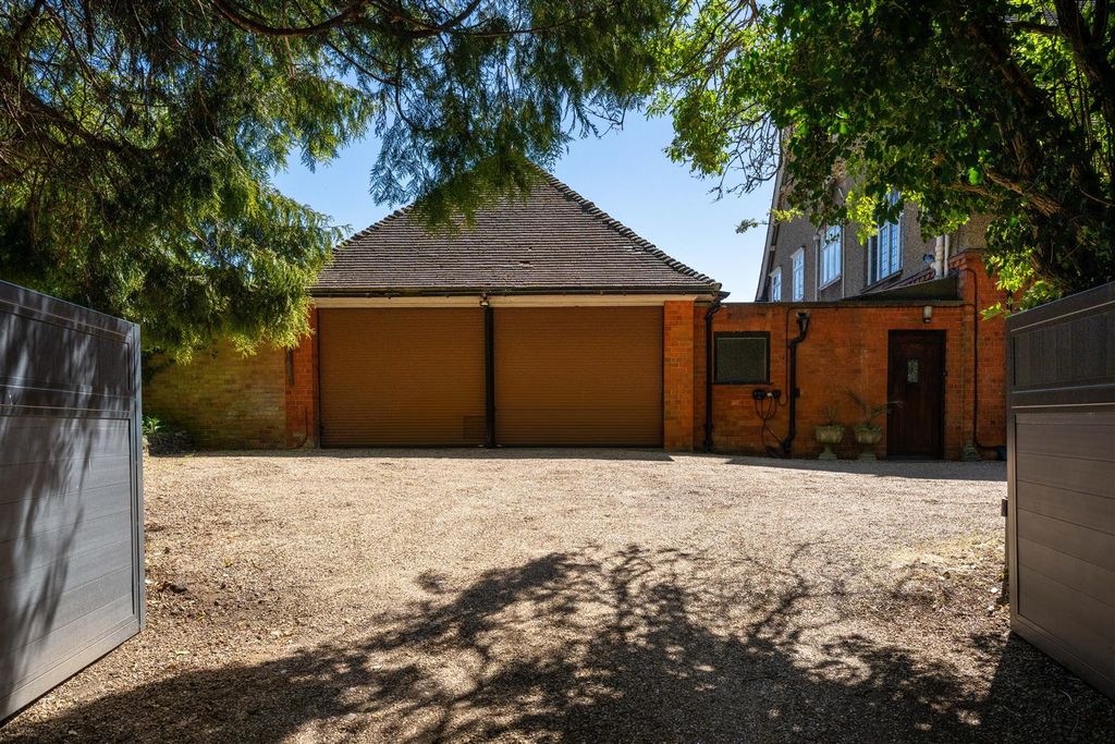 Additional image 32 of 7 bed semi-detached house for saleAbington Park Crescent, Northampton NN3