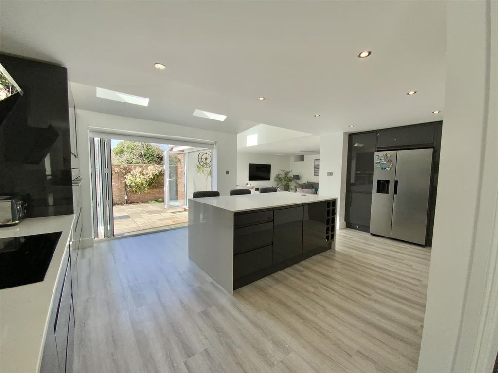 Additional image 5 of 4 bed detached house for saleMountsfield Close, Newport Pagnell MK16