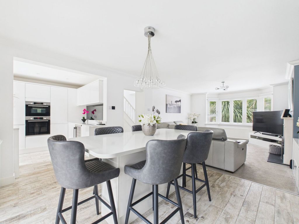 Additional image 4 of 5 bed detached house for saleElm Grove, Lancing BN15