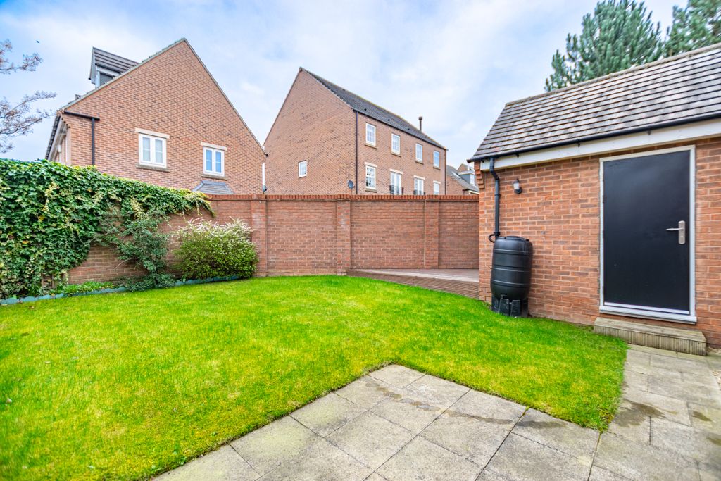 Additional image 25 of 4 bed semi-detached house for saleBorrough View, Leeds LS8