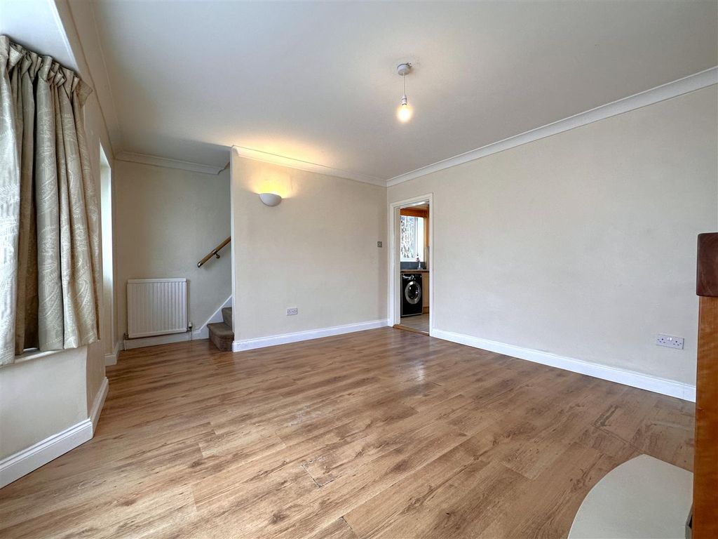 Additional image 9 of 3 bed semi-detached house for saleCranmer Road, Newark NG24