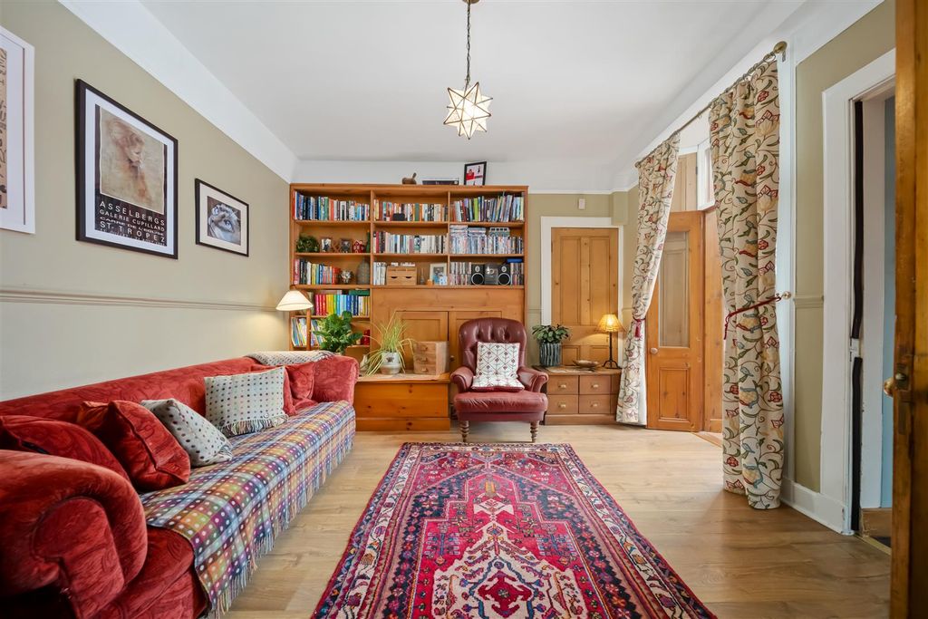 4 bed semi-detached house for saleMoncreiffe Terrace, Perth PH2 photo 2