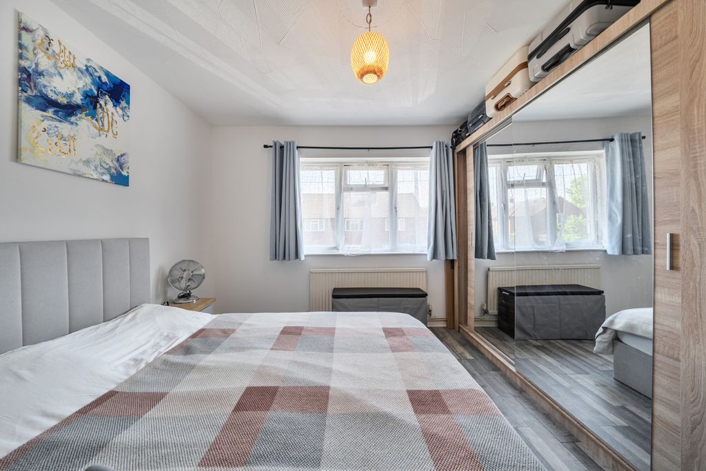 Additional image 13 of 2 bed maisonette for saleCheltenham Close, Northolt UB5