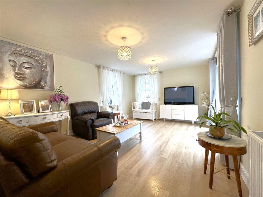 Additional image 4 of 4 bed detached house for saleBlenheim Avenue, Fernwood, Newark NG24
