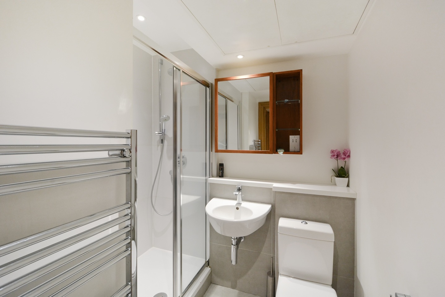 Studio Flat, Willoughby St, WC1A, N1 7GU photo 4
