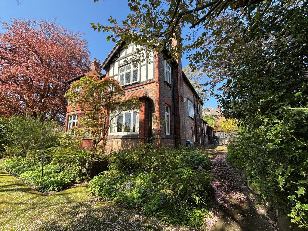 Additional image 26 of 6 bed detached house for saleLongley Drive, Worsley M28
