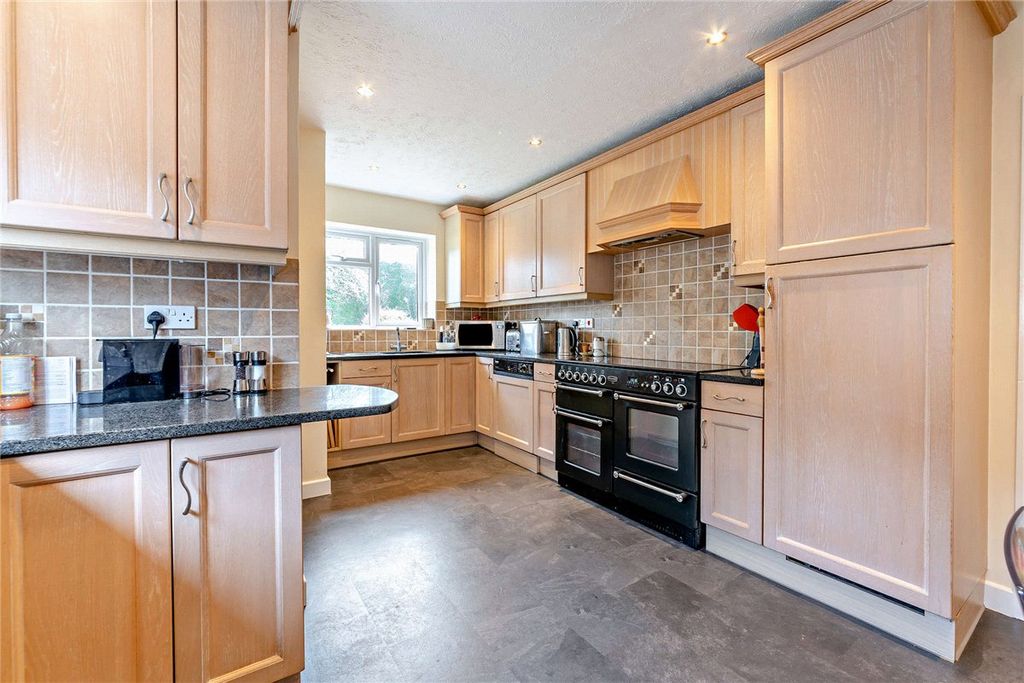 Additional image 7 of 5 bed detached house for saleAndover Road, Newbury, Berkshire RG14