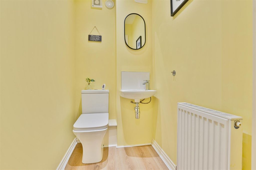 Additional image 11 of 4 bed semi-detached house for saleCleghorn Lea, Lanark ML11
