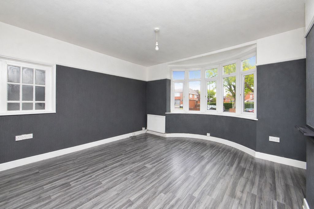 Additional image 3 of 3 bed semi-detached house for saleGeorge V Avenue, Margate, Kent CT9