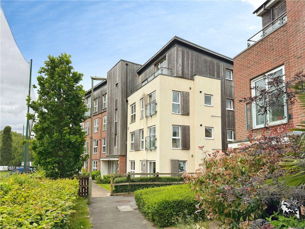 2 bed flat for saleBrunswick Place, Totton, Southampton, Hampshire SO40