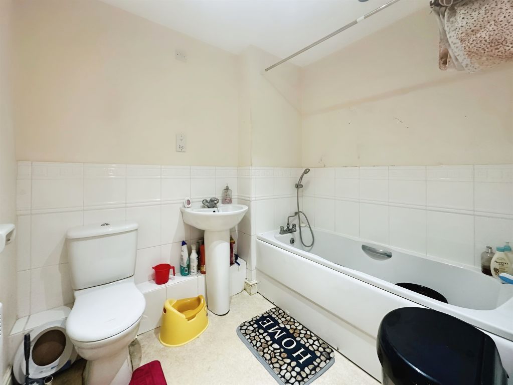 Additional image 9 of 2 bed flat for saleOlsen Rise, Lincoln LN2