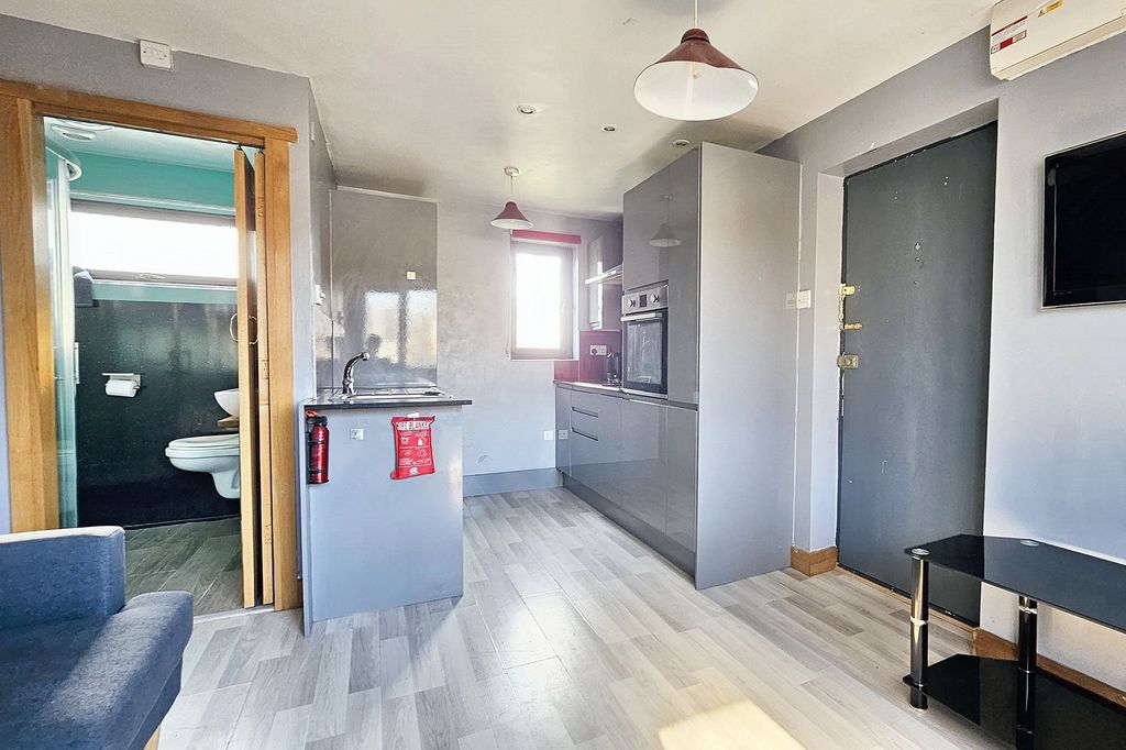 Additional image 5 of 1 bed flat for saleWeston Way, Newmarket CB8