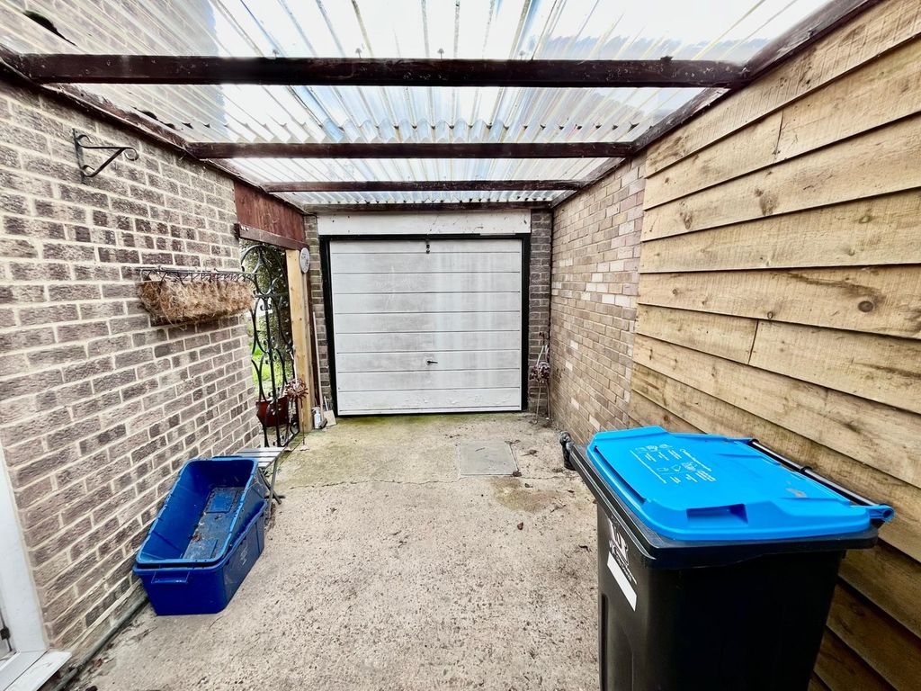Additional image 13 of 4 bed detached house for saleThurne Close, Newport Pagnell MK16