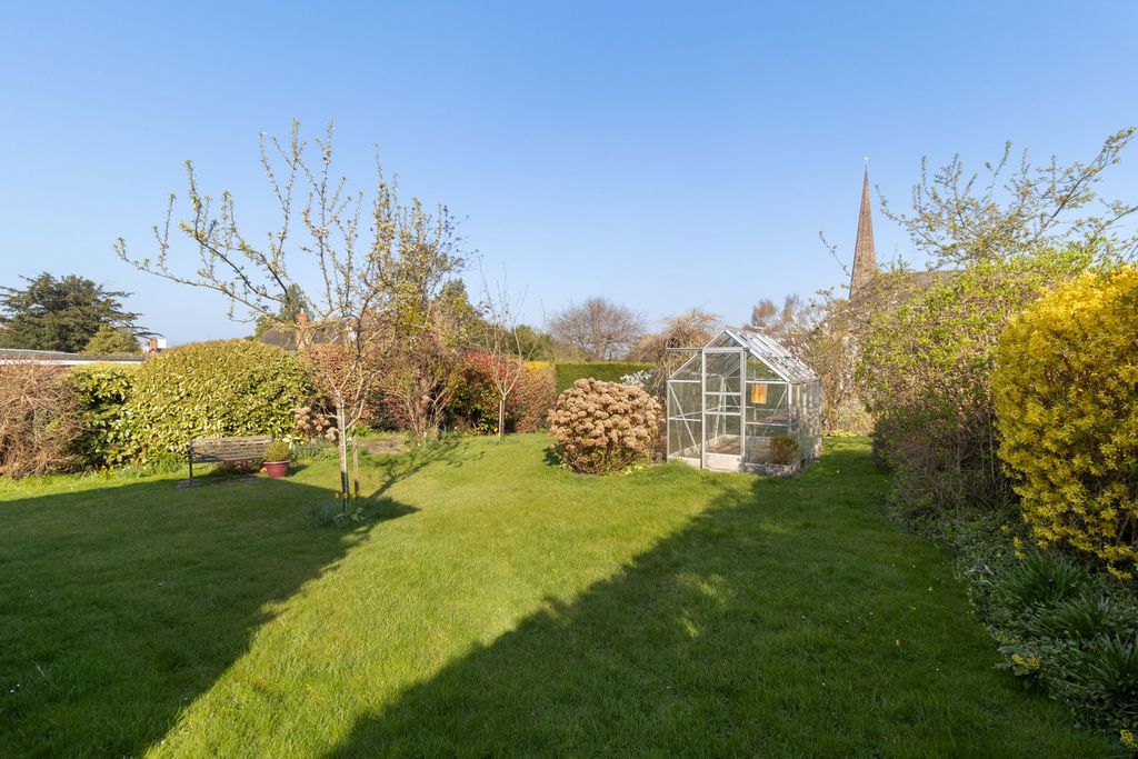 Additional image 2 of 2 bed bungalow for saleHorse Lane Orchard, Ledbury, Herefordshire HR8