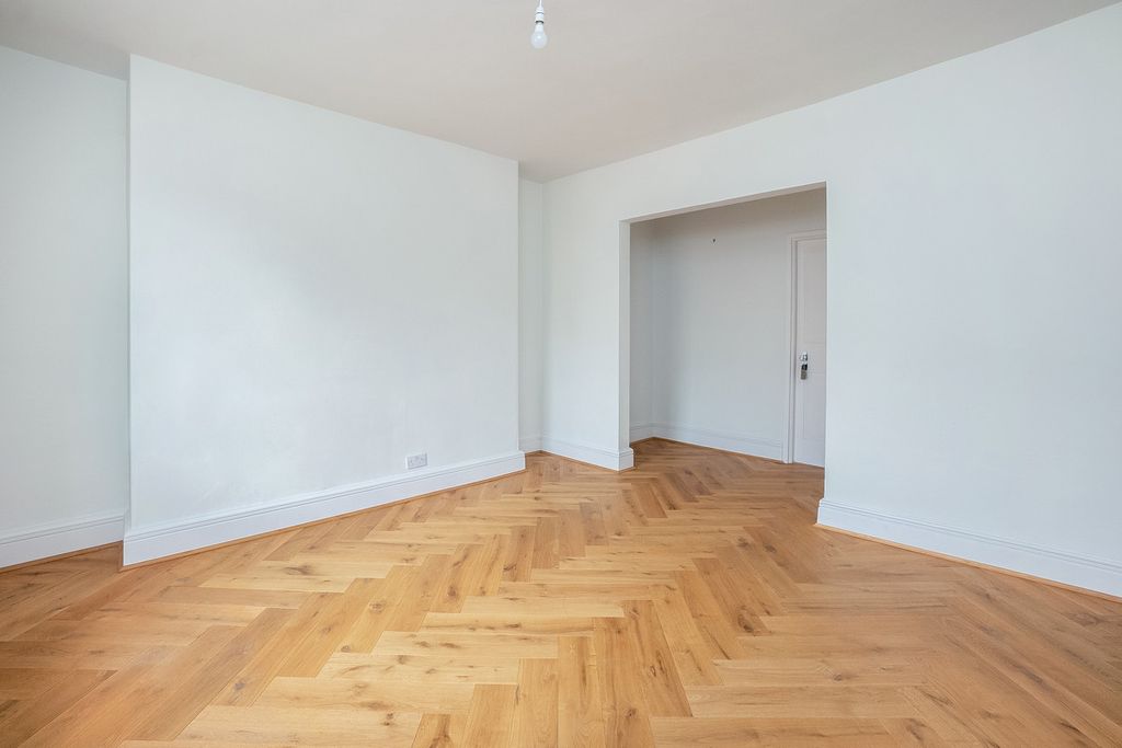 Additional image 18 of 5 bed terraced house for salePortland Street, Leamington Spa, Warwickshire CV32