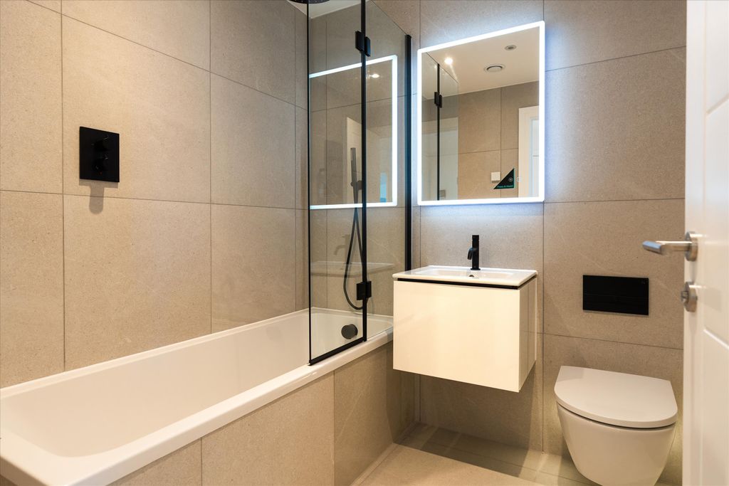 Additional image 16 of 2 bed flat for saleTrebarwith Crescent, Newquay, Cornwall TR7