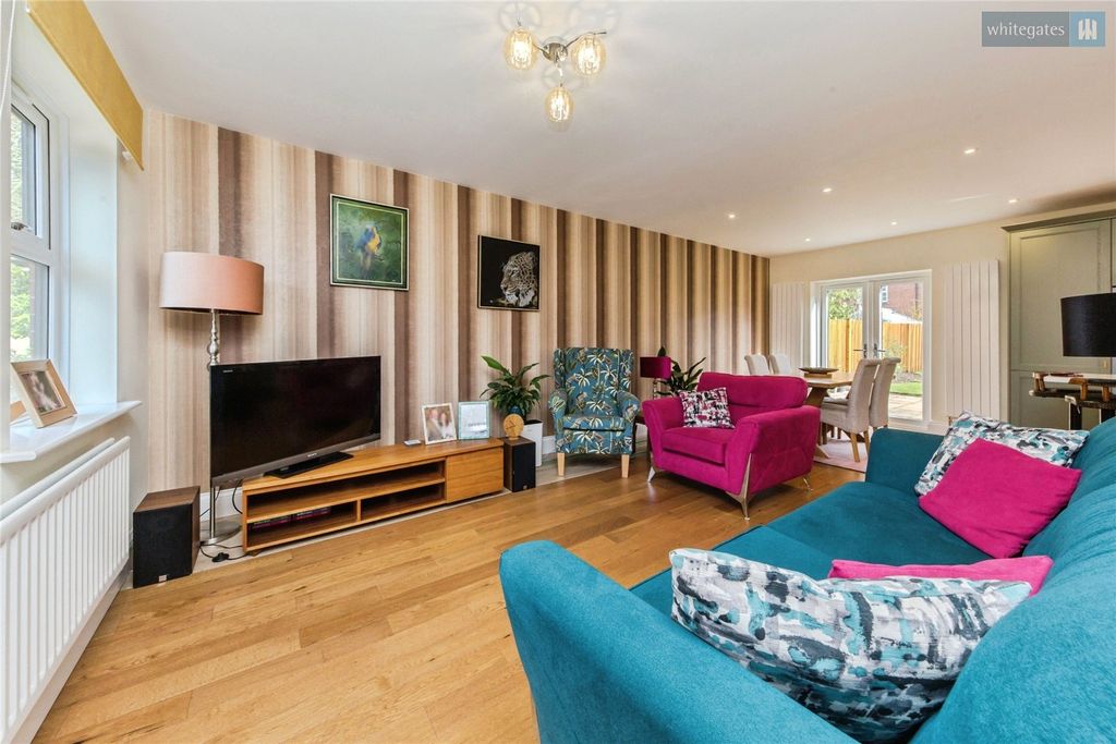 Additional image 5 of 4 bed detached house for saleLondon Road, Stapeley, Nantwich, Cheshire CW5