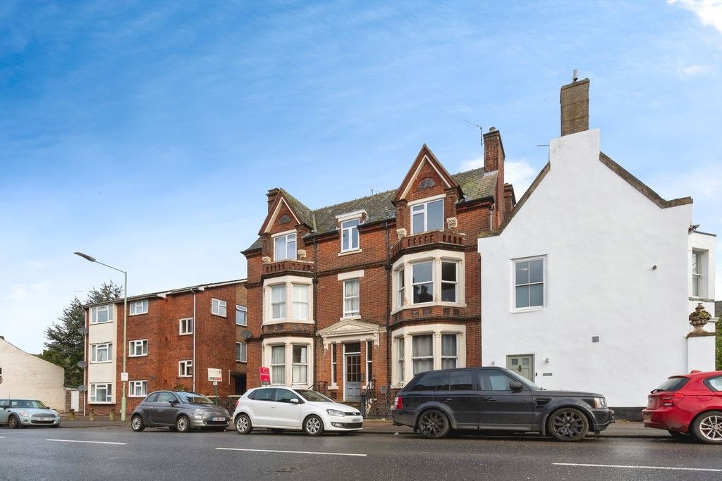 Additional image 12 of 1 bed flat for saleOld Station Road, Newmarket CB8