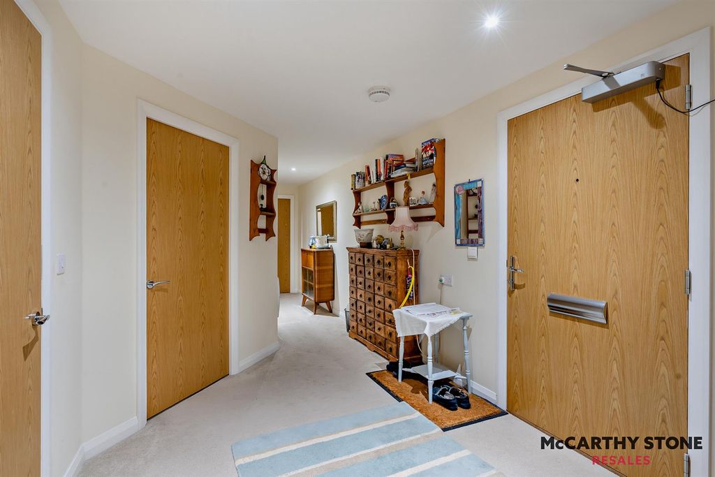 Additional image 9 of 2 bed flat for saleBurlington Gardens, Leyland PR25