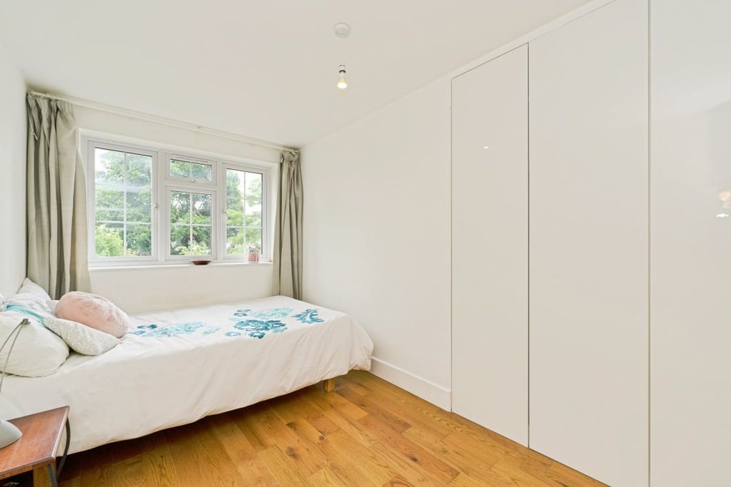 Additional image 10 of 5 bed detached house for saleMaria Theresa Close, New Malden KT3
